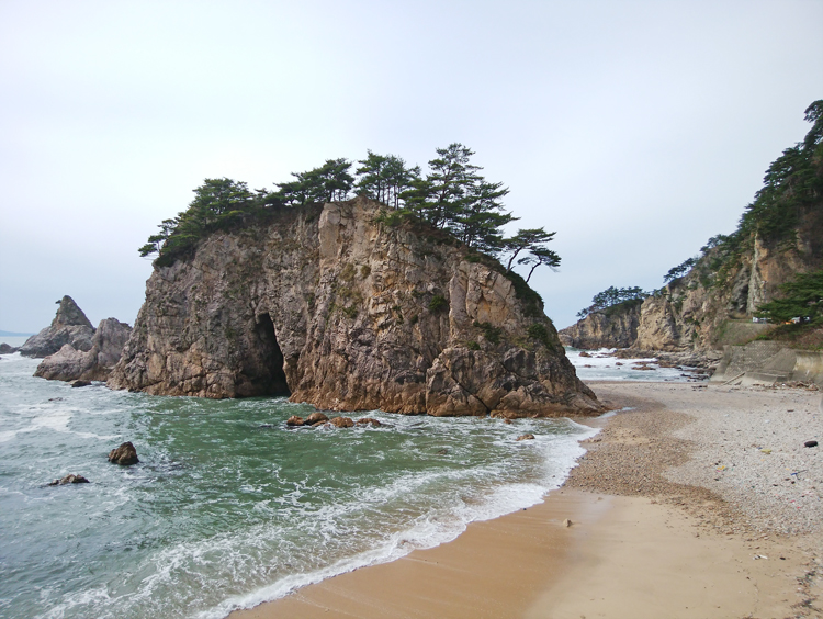 新潟県　笹川流れ